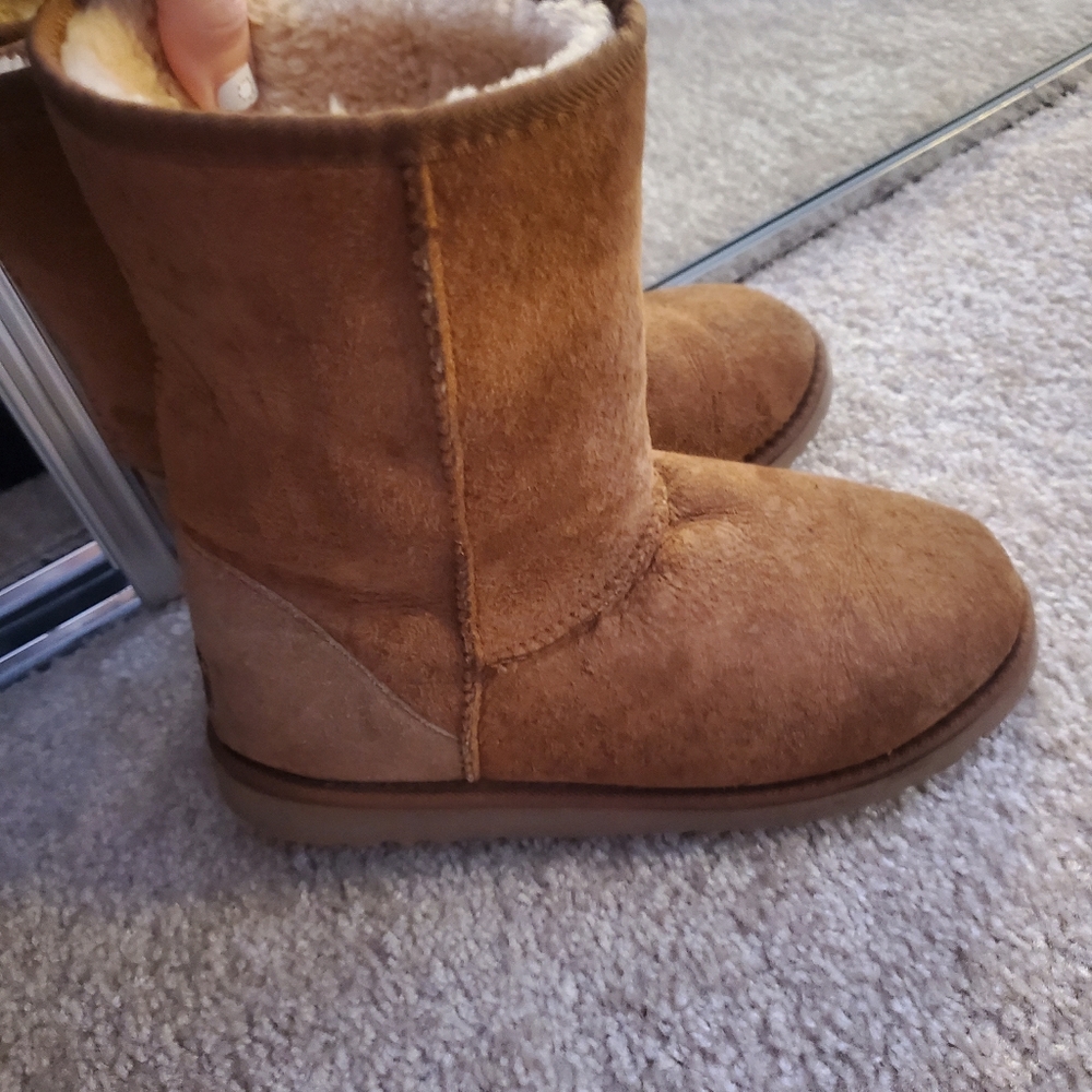 Uggs Golden Brown